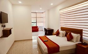 Amora Rooms Dwarka